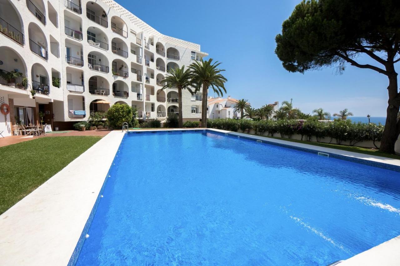 Modern Apartment Stunning Sea Views And Pool Nerja Εξωτερικό φωτογραφία