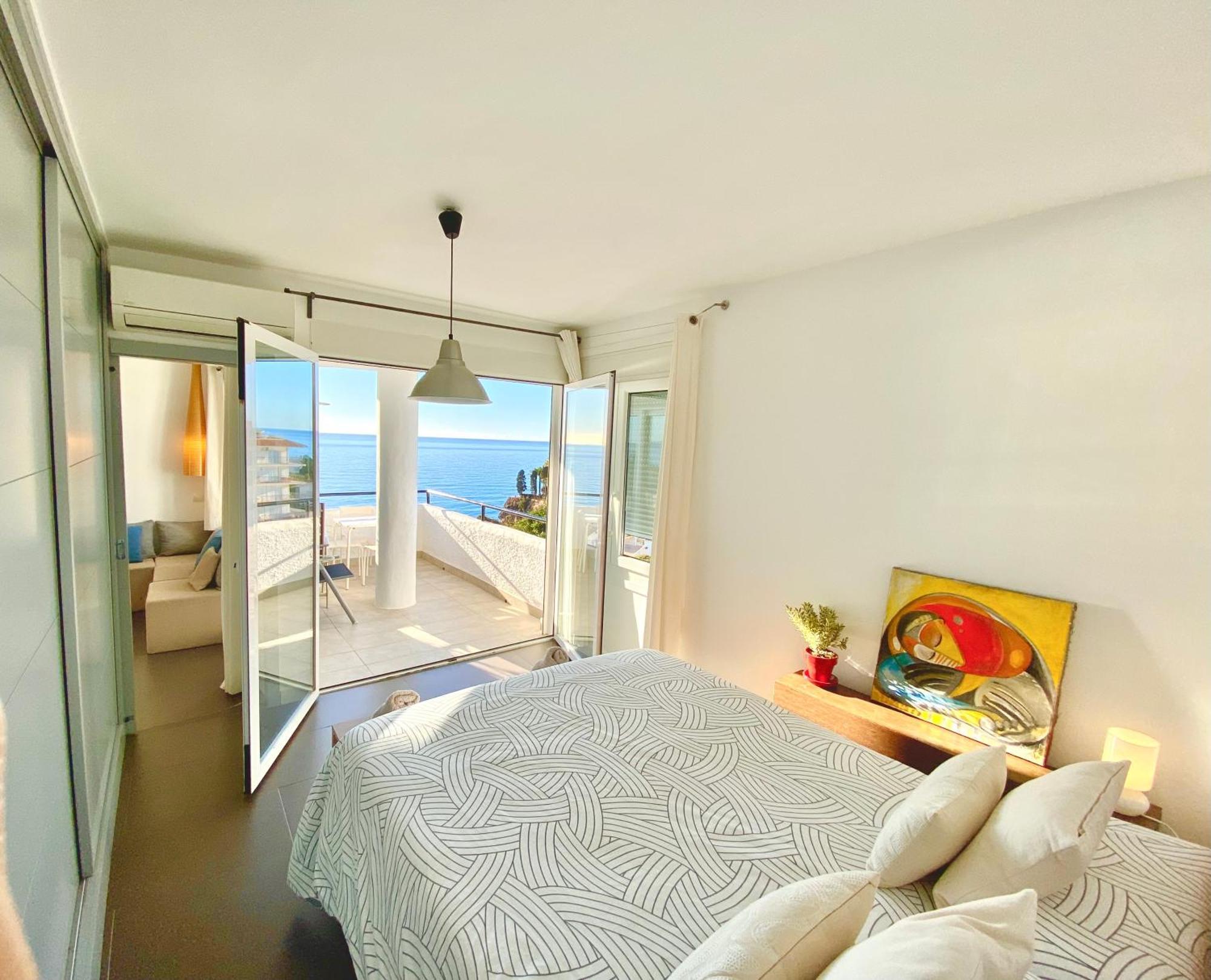Modern Apartment Stunning Sea Views And Pool Nerja Εξωτερικό φωτογραφία
